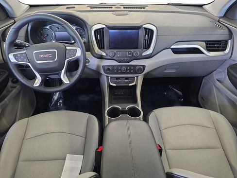 Used 2023 GMC Terrain SLT w/ Infotainment Package II image 10