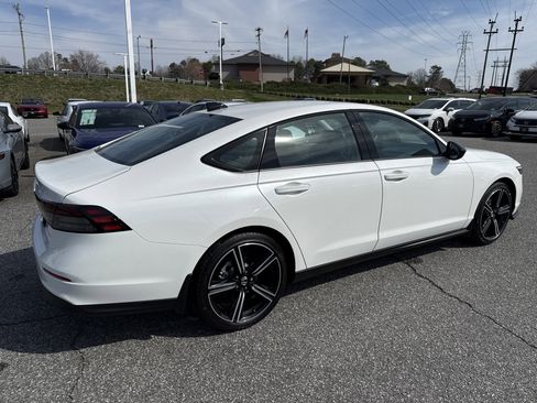 New 2026 Honda Accord SE image 9