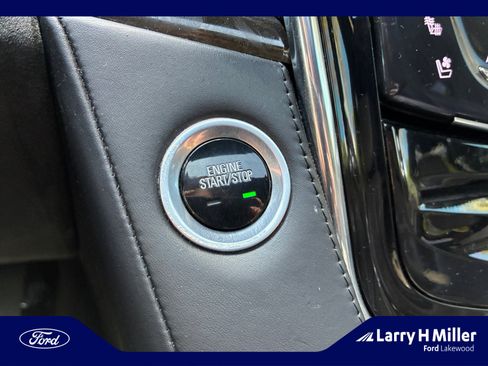 Used 2016 Cadillac Escalade Platinum AWD/4WD image 30