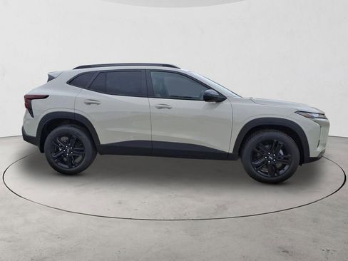 New 2026 Chevrolet Trax ACTIV image 4