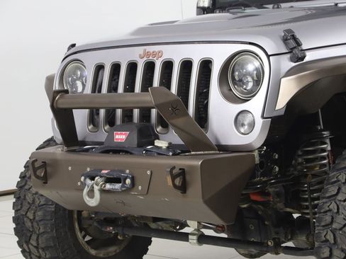 Used 2016 Jeep Wrangler Unlimited Sahara image 53