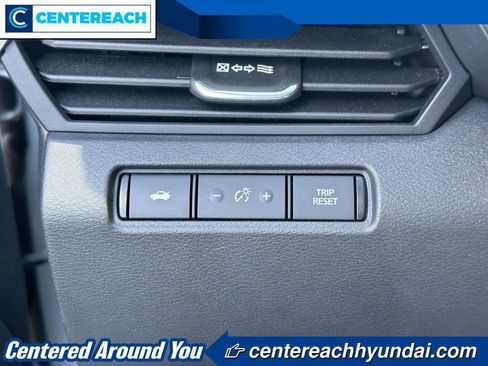 Used 2023 Nissan Altima 2.5 S FWD image 17