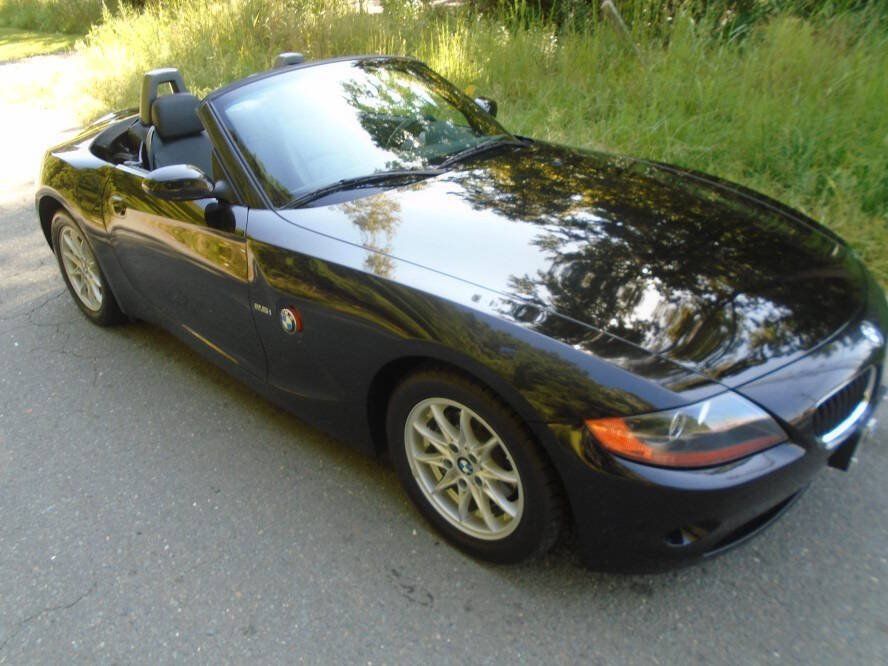 Used 2003 BMW Z4 2.5i RWD image 3