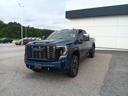 Used 2026 GMC Sierra 2500 Denali Ultimate w/ LPO, Black Badging Package