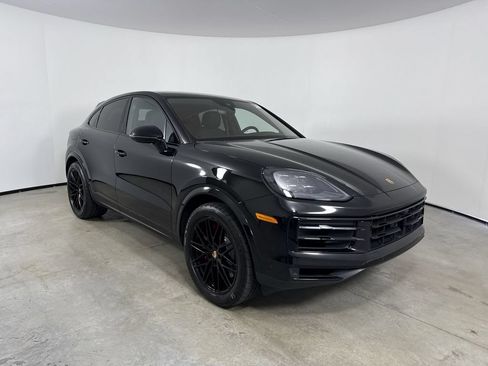 Certified 2026 Porsche Cayenne S AWD/4WD image 9