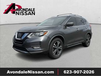 Used 2017 Nissan Rogue SL video 1