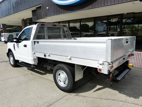 Used 2018 Ford F250 XL RWD image 3