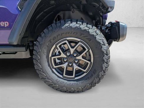 New 2026 Jeep Wrangler Unlimited Rubicon w/ Xtreme 35 Tire Package AWD/4WD image 17