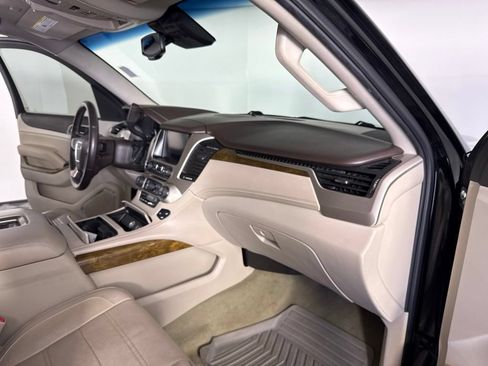 Used 2016 GMC Yukon XL Denali w/ Open Road Package AWD/4WD image 44