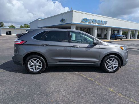 Used 2024 Ford Edge SEL AWD/4WD image 5