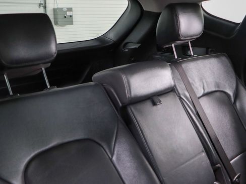 Used 2018 Hyundai Santa Fe Sport FWD image 29