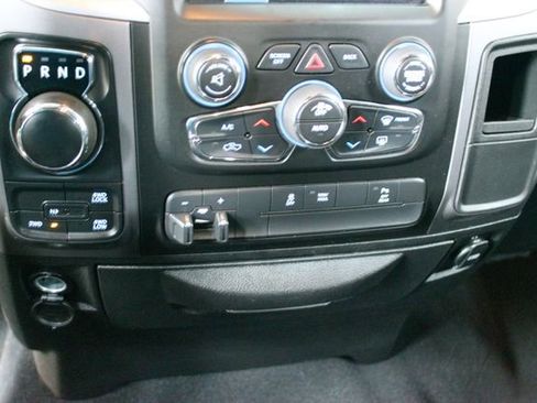 Used 2022 RAM 1500 Classic Warlock AWD/4WD image 19