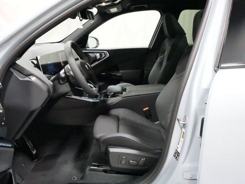New 2026 BMW X3 xDrive30i w/ Premium Package AWD/4WD image 2