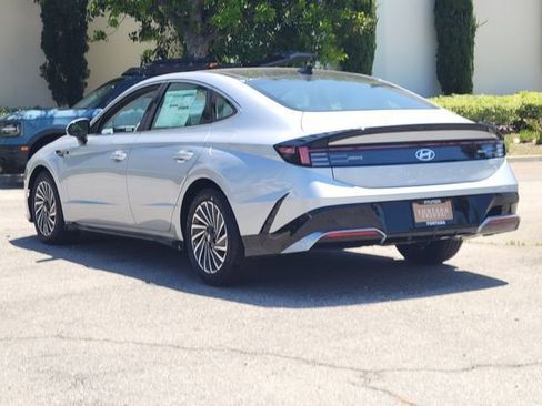 New 2026 Hyundai Sonata SEL FWD image 3