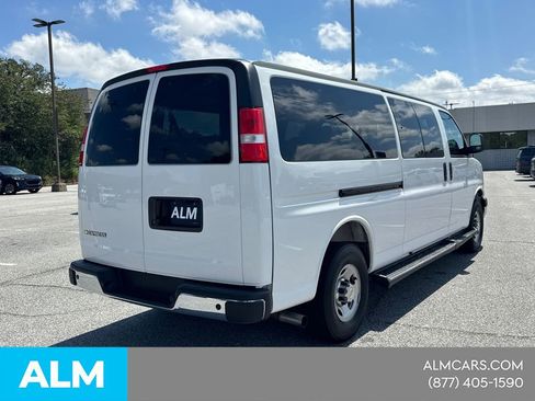 Used 2025 Chevrolet Express 3500 LT w/ LT Preferred Equipment Group RWD image 7