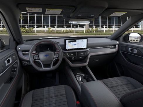 New 2025 Ford Explorer ST-Line image 9