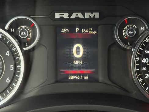 Used 2024 RAM 2500 Big Horn image 19