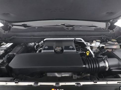 Used 2024 GMC Canyon AT4 w/ AT4 Premium Package image 15