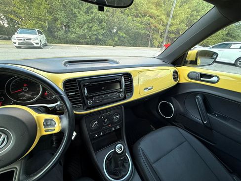 Used 2014 Volkswagen Beetle 1.8T image 20