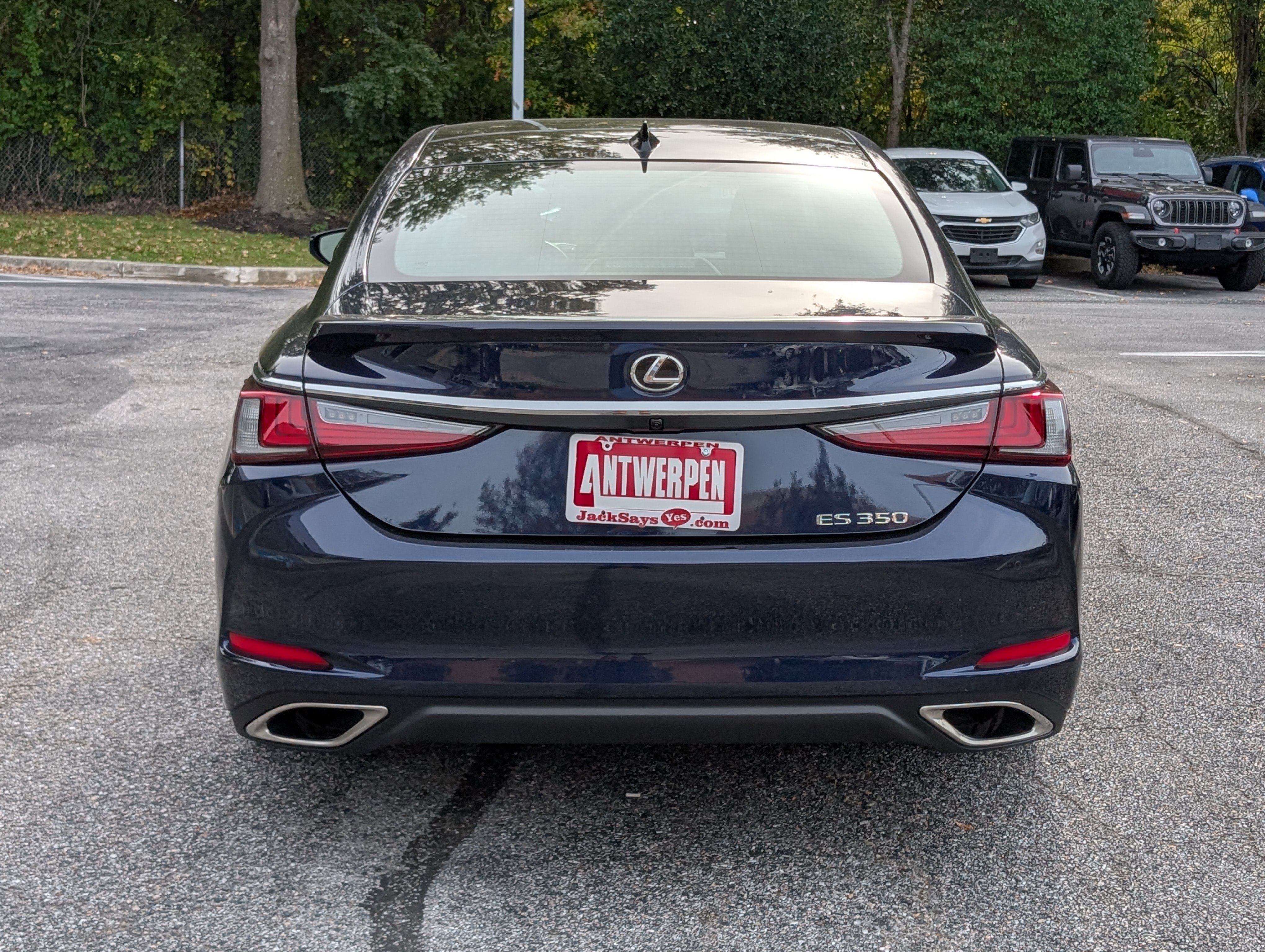 Used 2025 Lexus ES 350 Ultra Luxury FWD image 4