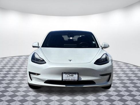 Used 2018 Tesla Model 3 Mid Range RWD image 2