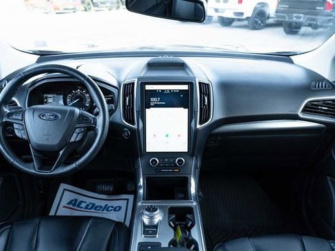 Used 2022 Ford Edge Titanium image 14