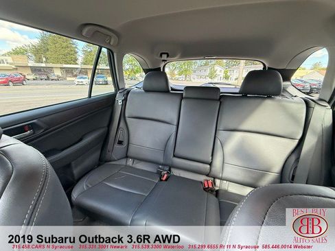 Used 2019 Subaru Outback 3.6R Limited AWD/4WD image 24