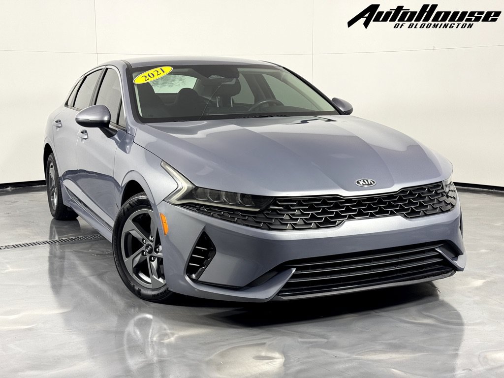 Used 2021 Kia K5 LX FWD image 1