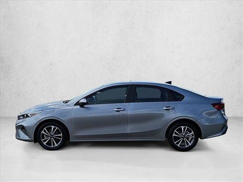 Used 2024 Kia Forte LXS FWD image 9