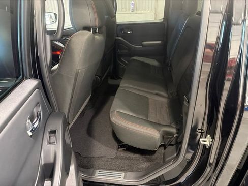 Certified 2023 Nissan Frontier PRO-4X w/ Technology Package AWD/4WD image 9