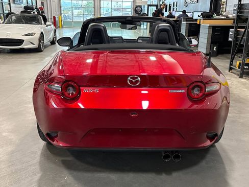 Used 2024 MAZDA MX-5 Miata Sport RWD image 25