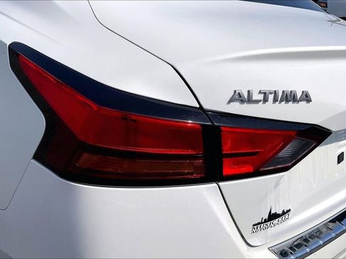 Used 2023 Nissan Altima 2.5 SL FWD image 25