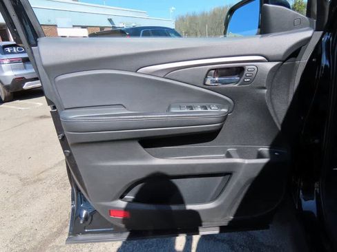 Certified 2023 Honda Ridgeline RTL image 16