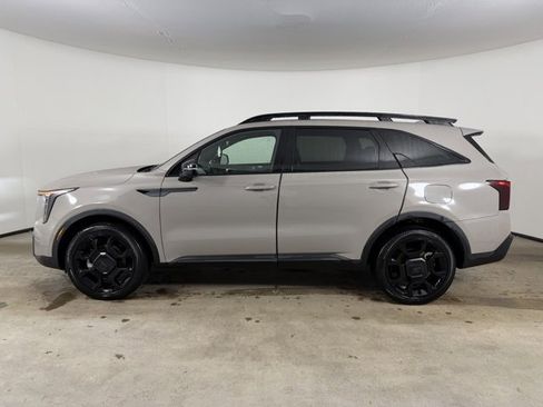 Used 2025 Kia Sorento SX Prestige image 12
