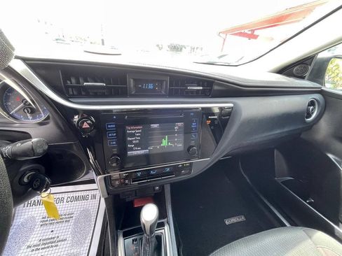 Used 2017 Toyota Corolla LE FWD image 10