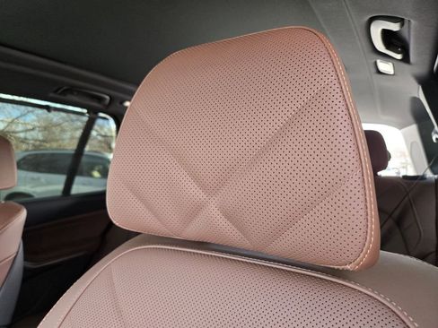 New 2026 BMW X5 xDrive40i w/ M Sport Package image 17