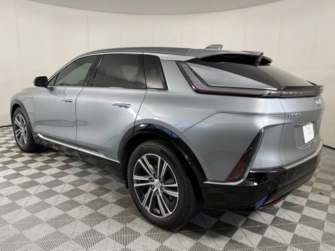 Used 2024 Cadillac Lyriq Luxury RWD image 5