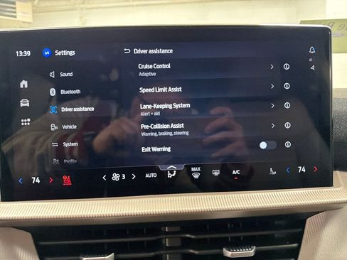 New 2026 Ford Explorer Active w/ Active Comfort Package image 26