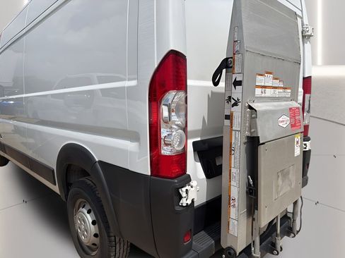 Used 2021 RAM ProMaster 2500 FWD image 6