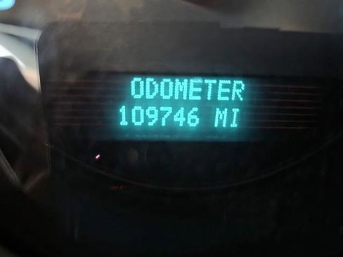 Used 2014 Chevrolet Silverado 2500 W/T w/ Snow Plow Prep Package image 11