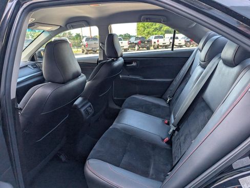 Used 2015 Toyota Camry XSE FWD image 18