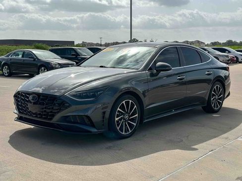 Used 2021 Hyundai Sonata Limited w/ Cargo Package FWD image 7