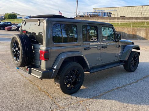 Certified 2023 Jeep Wrangler Sahara w/ Cold Weather Group image 6