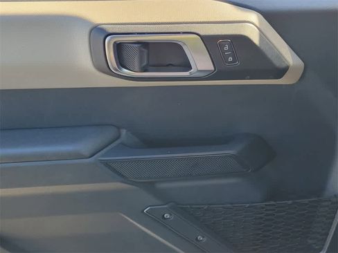 Used 2025 Ford Bronco Big Bend image 19