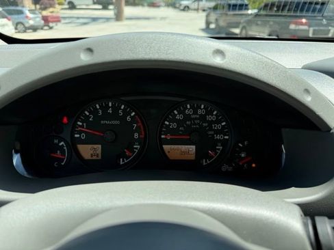 Used 2018 Nissan Frontier SV AWD/4WD image 33