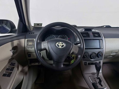Used 2012 Toyota Corolla LE image 18