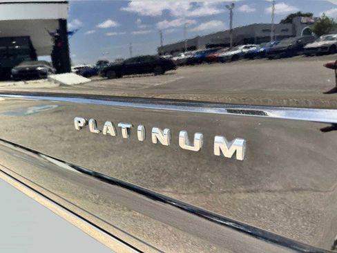 Used 2016 Ford Expedition EL Platinum image 11