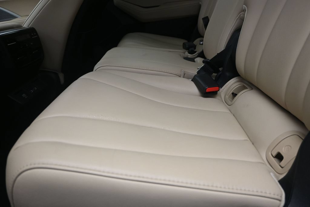 Used 2023 Acura MDX FWD image 16