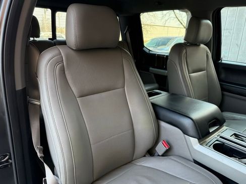 Used 2016 Ford F150 Lariat image 15