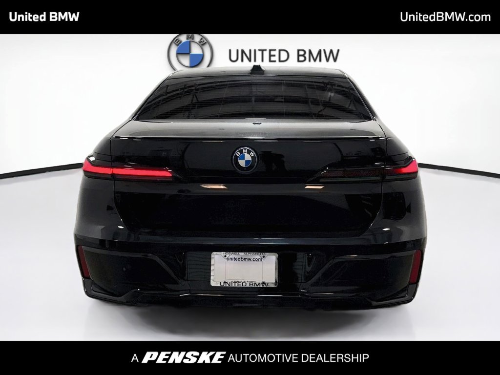 Used 2025 BMW i7 xDrive60 w/ Executive Package AWD/4WD image 6